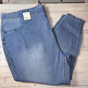 terra & sky Womens plus size 4X (28W-30W) Light Wash Skinny High-rise Jegging